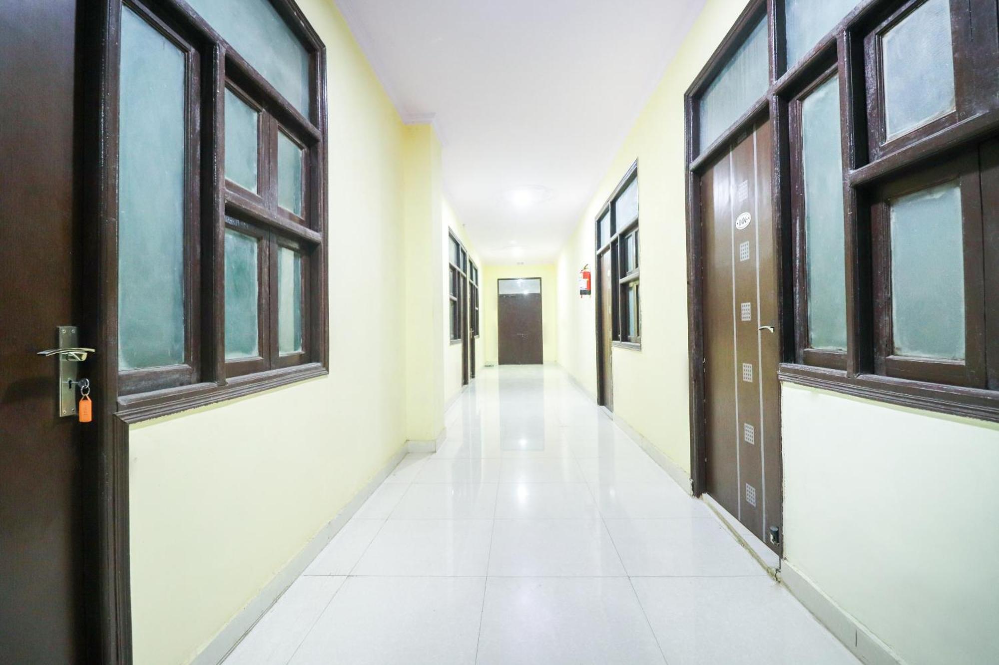 Hotel O Sunrise Inn Indirapuram Exterior photo